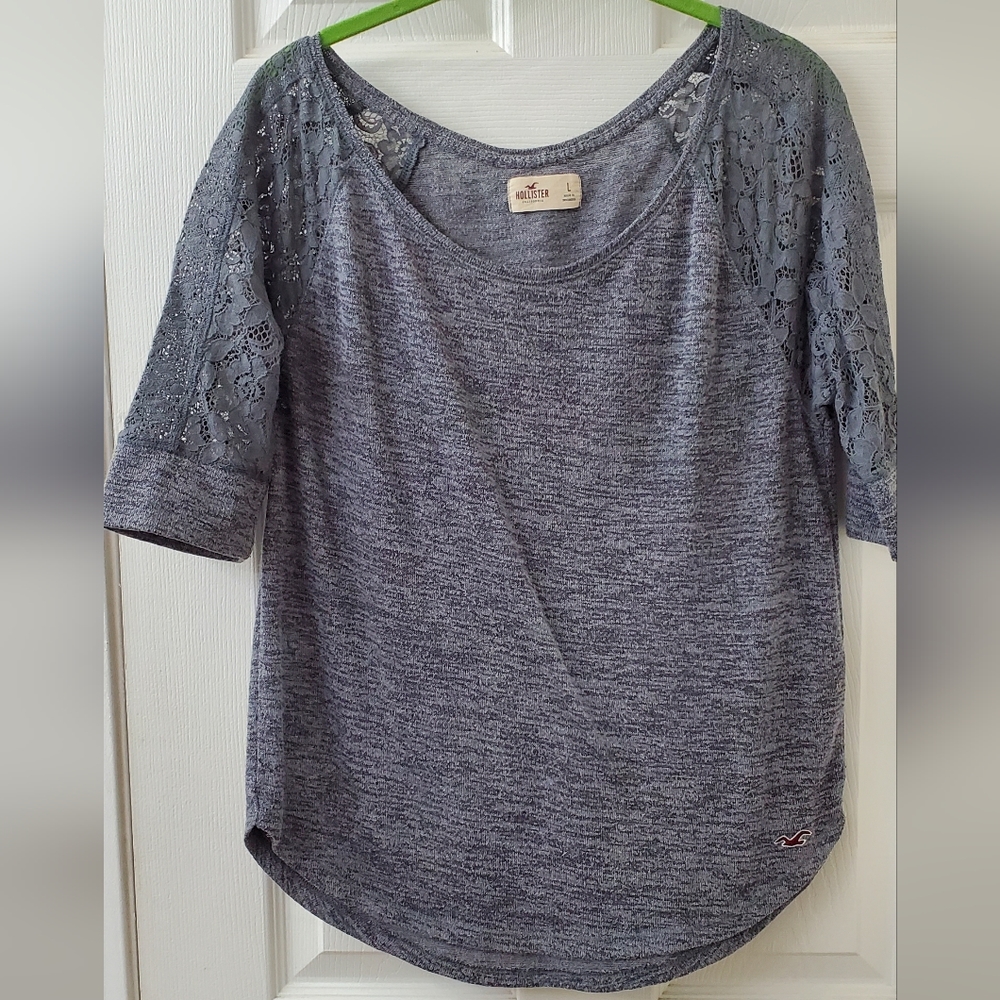 Hollister 3/4 Sleeve Top